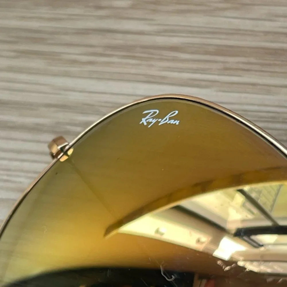 Ray-Ban Aviator Sunglasses - Picture 4 of 6
